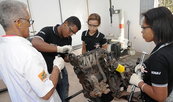 SENAI-Nova-Iguaçu-cursos-gratuitos-2013-2