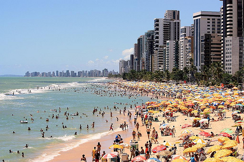 Muitos turistas internacionais visitam Recife todos os anos