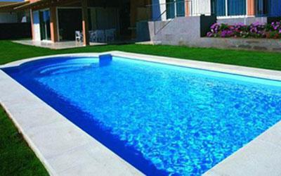 Como tratar água de piscina