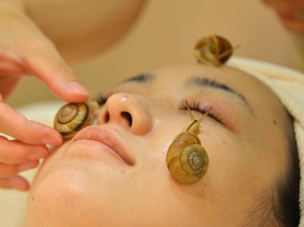 Tratamentos excêntricos para Beleza feminina