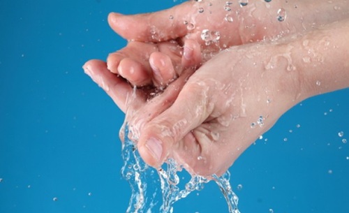 Como remover super bonder da pele
