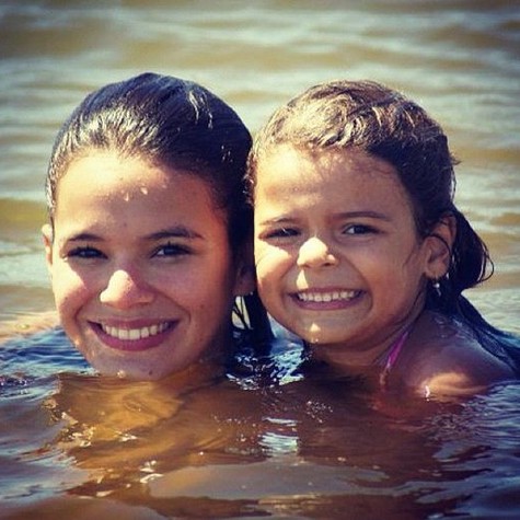 Irmã de Bruna Marquezine estreia na TV em novela das nove