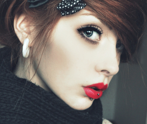 Modelos de piercings de boca para mulheres - Veja algumas dicas de piercings de boca para mulheres (Foto: Divulgação)