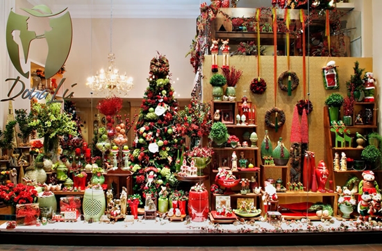 Uma linda decoração de natal na vitrine, pode ajudar nas vendas da loja (Foto: Divulgação)