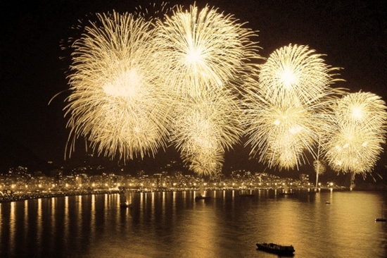 Escolha uma das belas praias brasileiras para passar o réveillon 2015 (Foto: Divulgação)