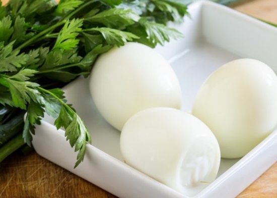 A dieta com a clara do ovo é concentrada em proteínas (Foto: Divulgação)