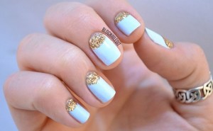 As unhas decoradas com glitter podem ser feitas da maneira que você deseja. (foto ilustração)